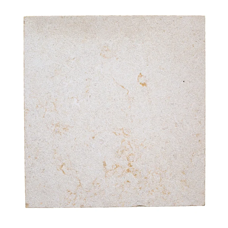 Sunny-Menia-Sandplast-Scaled